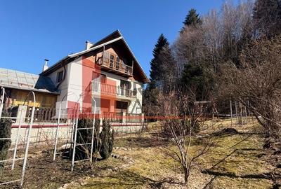 Casă individuală cu 6 camere cu Canalizare în Bran - 3