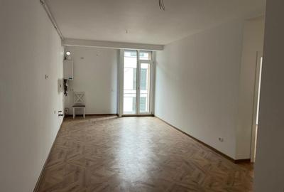 Apartament cu 2 camere semidecomandat în Torontalului