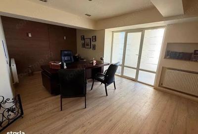 Imobil cu 8 camere, terasa de 60 mp, situat in centrul ora?ului - 1