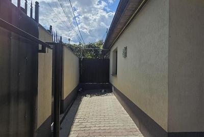 CASA DE VANZARE IN SATUL CATOLIC - 1