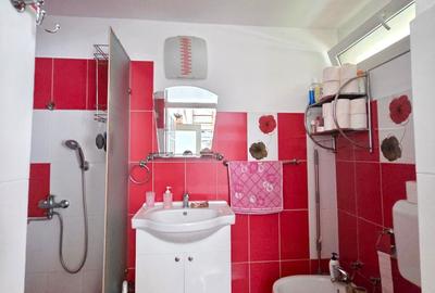 Casă cu 4 camere semidecomandat în Bârzești - 2