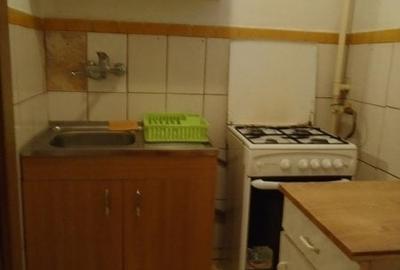 Garsoniera Titan Postavarului 7 minute fata de metrou 1 Decembrie - 2