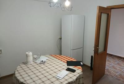 Apartament cu 3 camere decomandat în Astra - 3