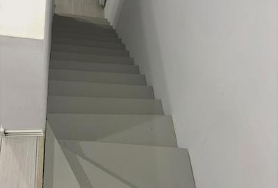 Casă cu 4 camere cu Teren 150 Mp în Central - 2