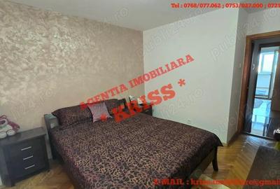 Apartament cu 4 camere decomandat în Central - 8
