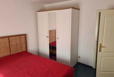 Apartament cu 3 camere decomandat în Petru Rareș - 2