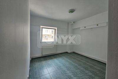 Apartament zona Victoria,3 camere decomandat - 9