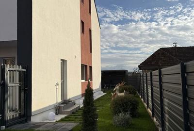 Casă cu 4 camere în Săsar