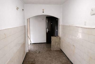 Apartament cu 3 camere semidecomandat în Central - 3