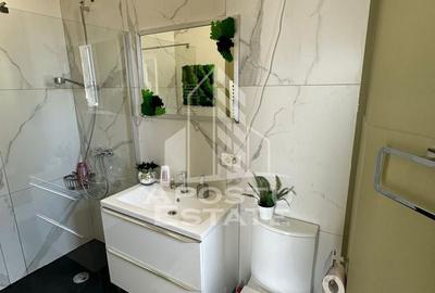 Airbnb ultracentral –85% ocupare, Piața Victoriei cladire restauranta - 4