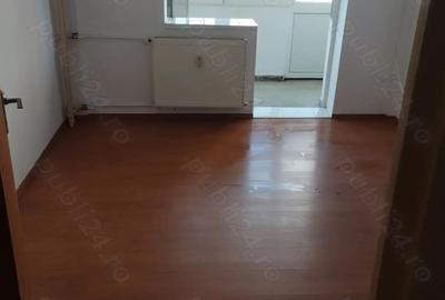 Inchiriez ap 3 camere 2000 lei decomandat Podul Giurgiului - 6
