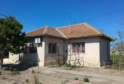 Casă cu 4 camere în Sinoie - 8