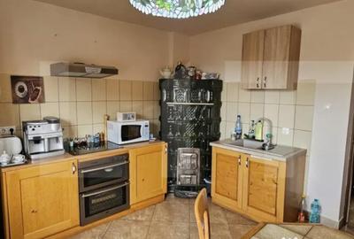 Casă cu 4 camere cu Teren 569 Mp în Central - 15