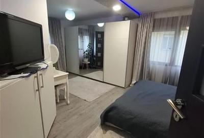 4 camere amenajat, 2 bai, central, et 2, garaj bonus - 8
