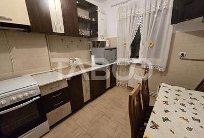 Apartament cu 2 camere decomandat, mobilat în Vasile Aaron - 9