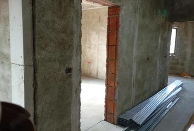 Casă cu Teren 305 Mp în Ghiroda - 2