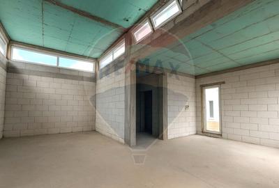 Casa / Vila cu 5 camere de vanzare in zona Kamsas Constanta - 3