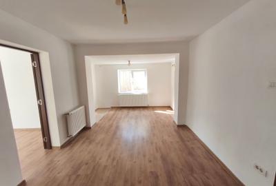 Casa de inchiriat Aradului 1000 euro - 12