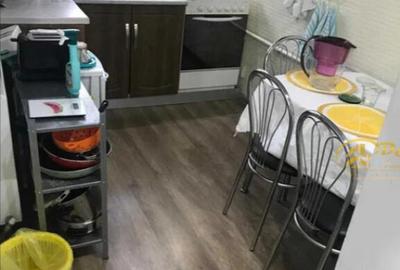 Apartament cu 2 camere semidecomandat în Podu Roș