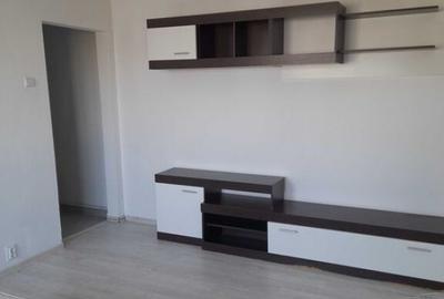 Apartament cu 2 camere decomandat în Galata