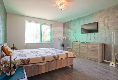 Casă individuală cu 14 camere cu Teren 306 Mp în Central - 18