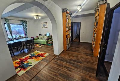 Casă individuală cu 6 camere cu Garaj în Bănești - 11