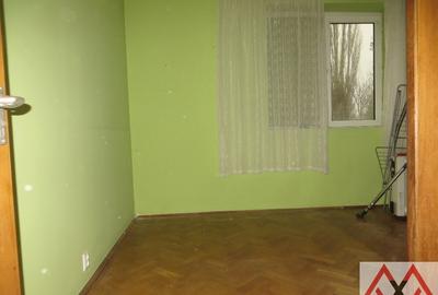 Apartament cu 3 camere decomandat în Titan - 4