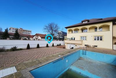 Casă individuală cu 15 camere cu Canalizare în Central - 2