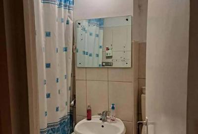 Apartament 3 camere de vanzare , Oituz M15 , parter , 69.900 euro neg. - 2