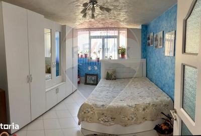 Apartament cu 4 camere decomandat, mobilat în Central - 1