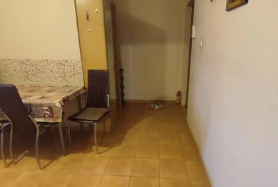 Inchiriez apartament - 2