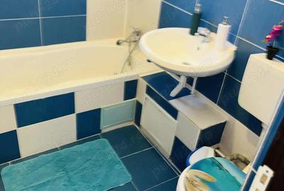 Apartament cu 3 camere semidecomandat în Central - 2