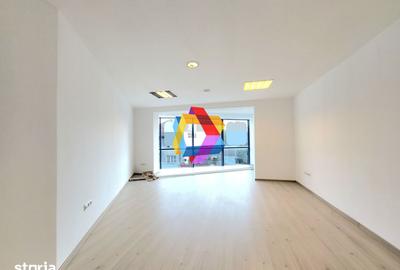 Spațiu comercial, de 436 mp, în Central