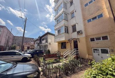 Spațiu comercial, de 65 mp, în Horia - 10