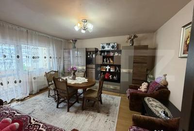 Apartament cu 4 camere decomandat în Central - 2