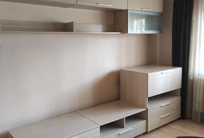 3 camere, decomandat, zona Aradului, mobilat, utilat, centrala proprie - 3
