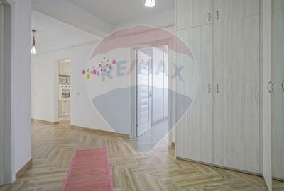 Apartament cu 3 camere de inchiriat I Cristian - 12