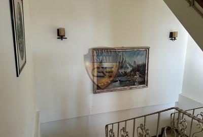 Casă individuală cu 8 camere cu Canalizare în Faleza Nord - 34