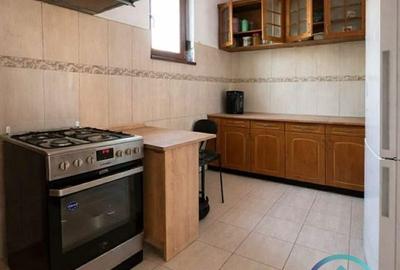 Casă cu 5 camere cu Teren 118 Mp în Central - 2