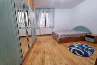 Casă individuală cu 5 camere cu Canalizare în Central - 10