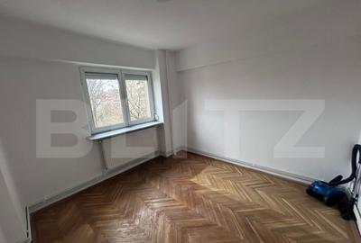 Apartament cu 4 camere decomandat în George Enescu - 10