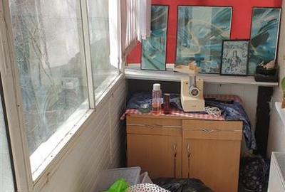 Apartament cu 3 camere decomandat în Buzaului - 13