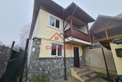 Casă individuală cu 5 camere în Central