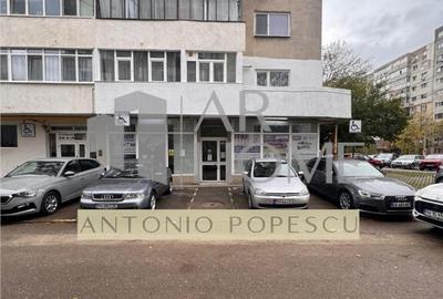 Spatiu comercial la parter de bloc, in Ploiesti, zona Bd. Bu - 11