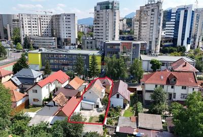 Casă individuală cu 7 camere cu Teren 319 Mp în Centrul Civic
