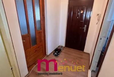Apartament cu 4 camere decomandat în Piața Nouă - 1