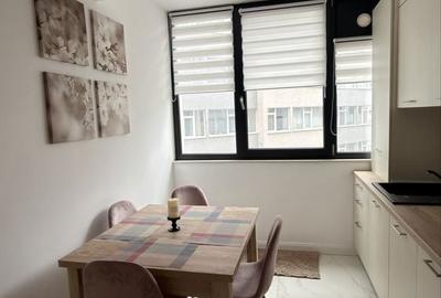 Apartament cu 2 camere decomandat în Central - 3