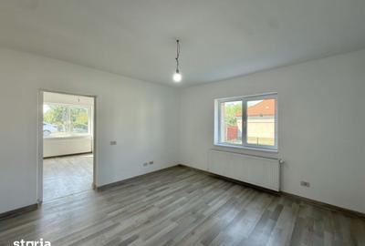 Casă cu 3 camere cu Teren 480 Mp în Sânmihaiu Român - 14
