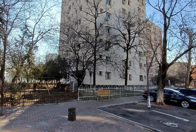 Garsonieră decomandată în Titan - 1