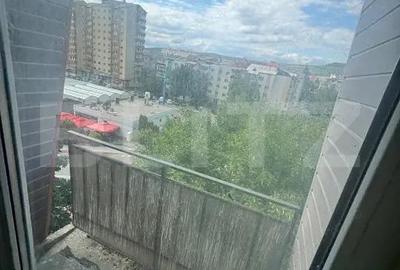 Apartament cu 3 camere decomandat în Central - 7